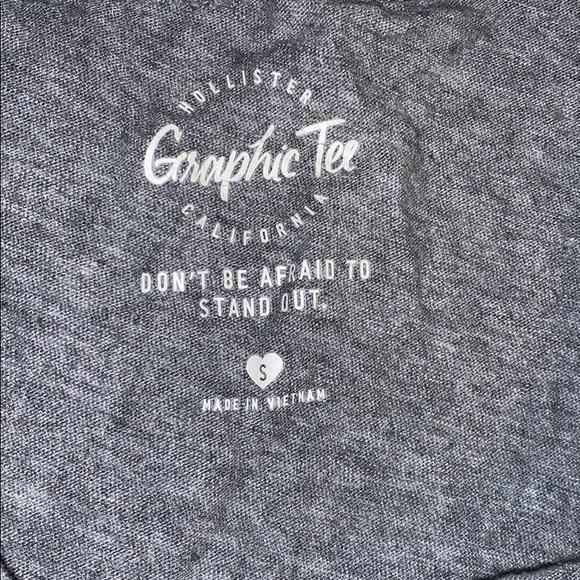 Flower Graphic Tee - Picture 2 of 4